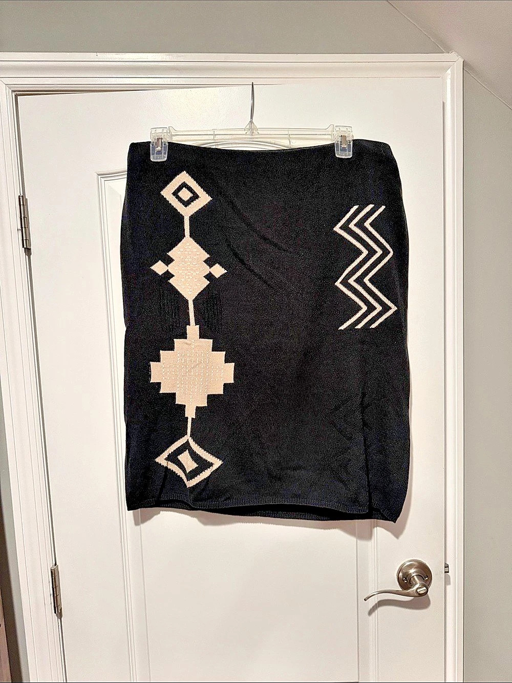 J. Jill Geometric Skirt in Black & cream Like New